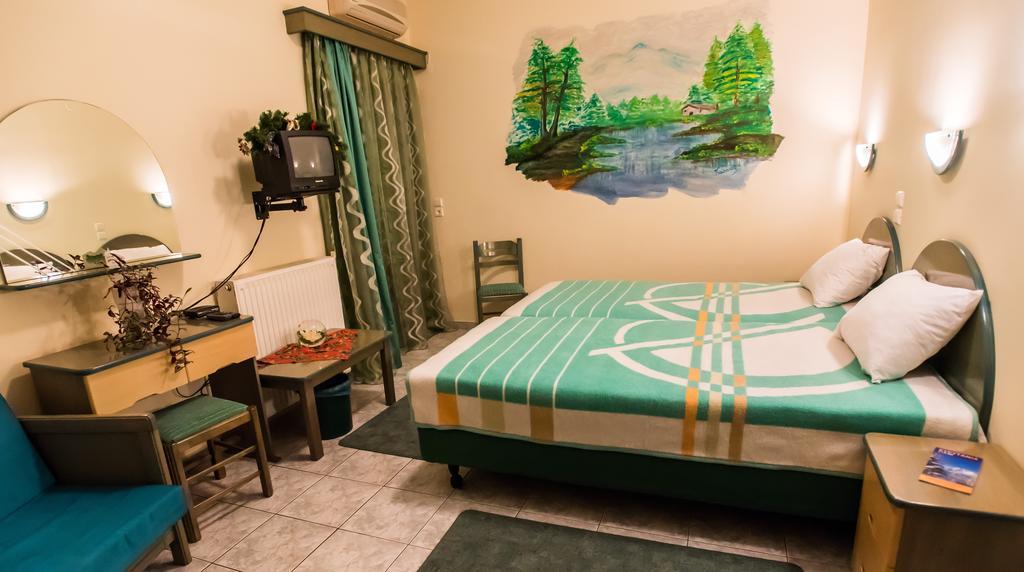 Artemis Hotel Karpenisi Bilik gambar