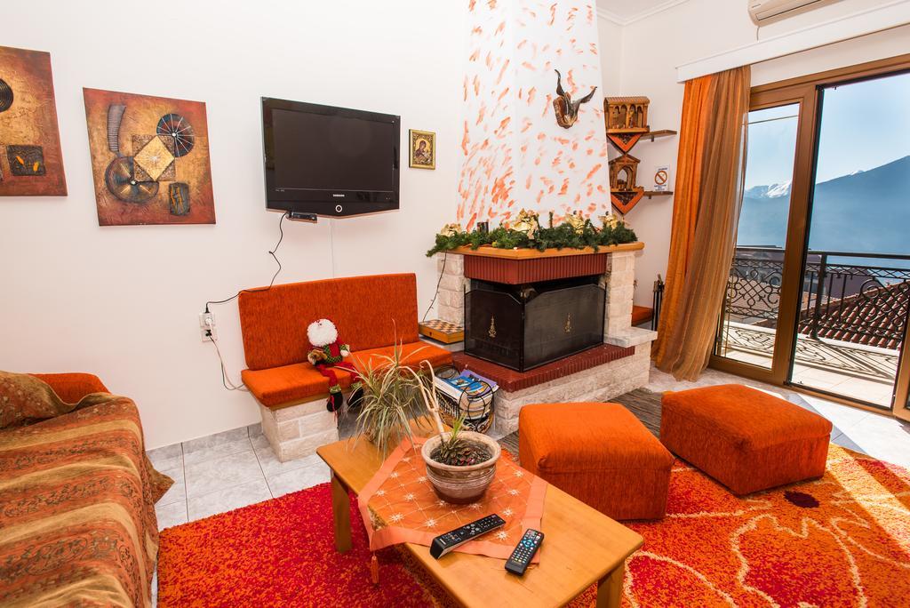 Artemis Hotel Karpenisi Luaran gambar