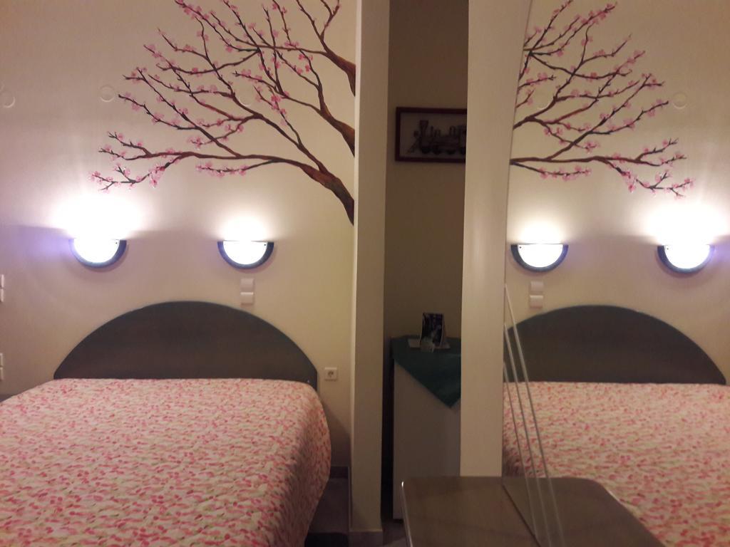 Artemis Hotel Karpenisi Luaran gambar