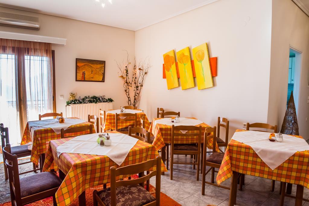 Artemis Hotel Karpenisi Luaran gambar